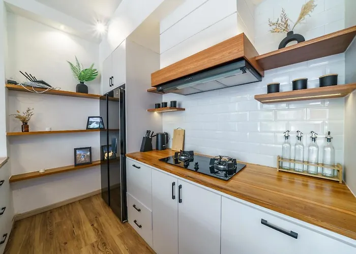 Villa Noumea - Classy Smart 3bd In Canggu! *