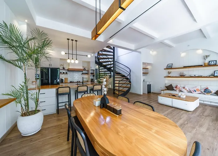 Villa Noumea - Classy Smart 3bd In Canggu! *