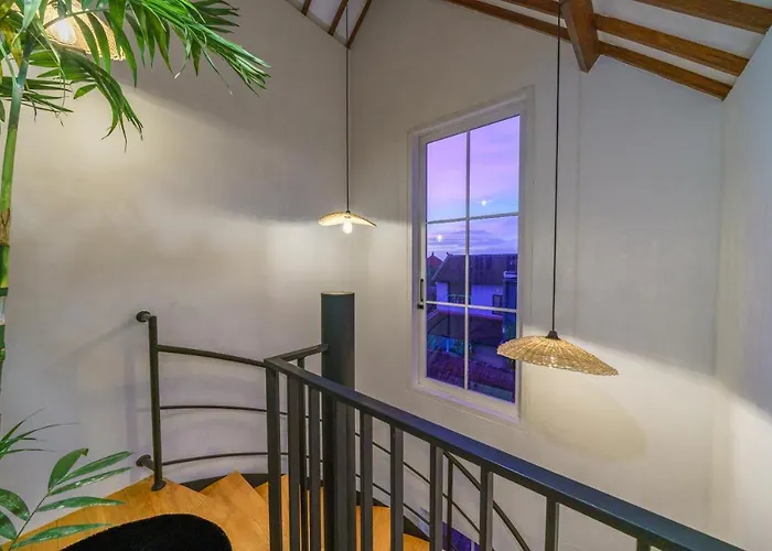 Villa Noumea - Classy Smart 3bd In Canggu!